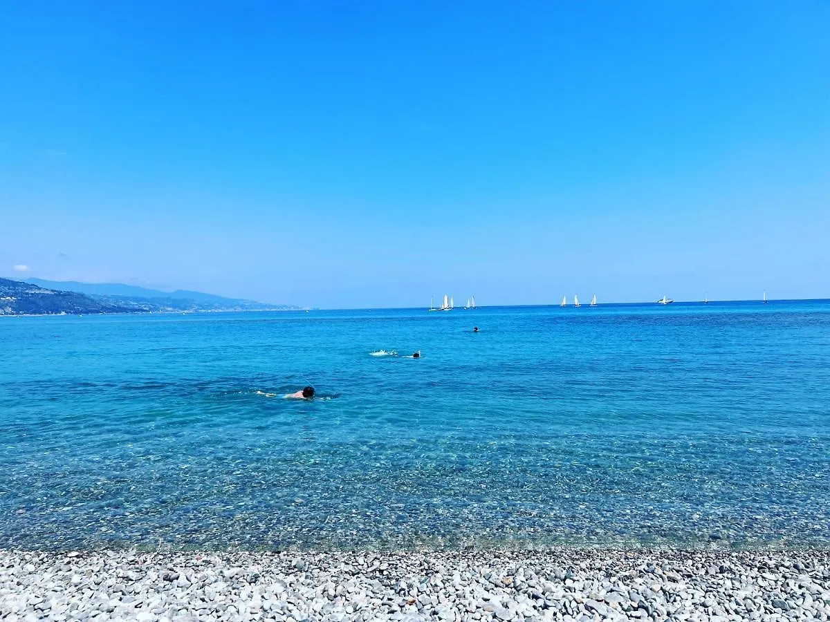 Pearl Holiday Home - Remote Work Friendly Roquebrune-Cap-Martin Apartment