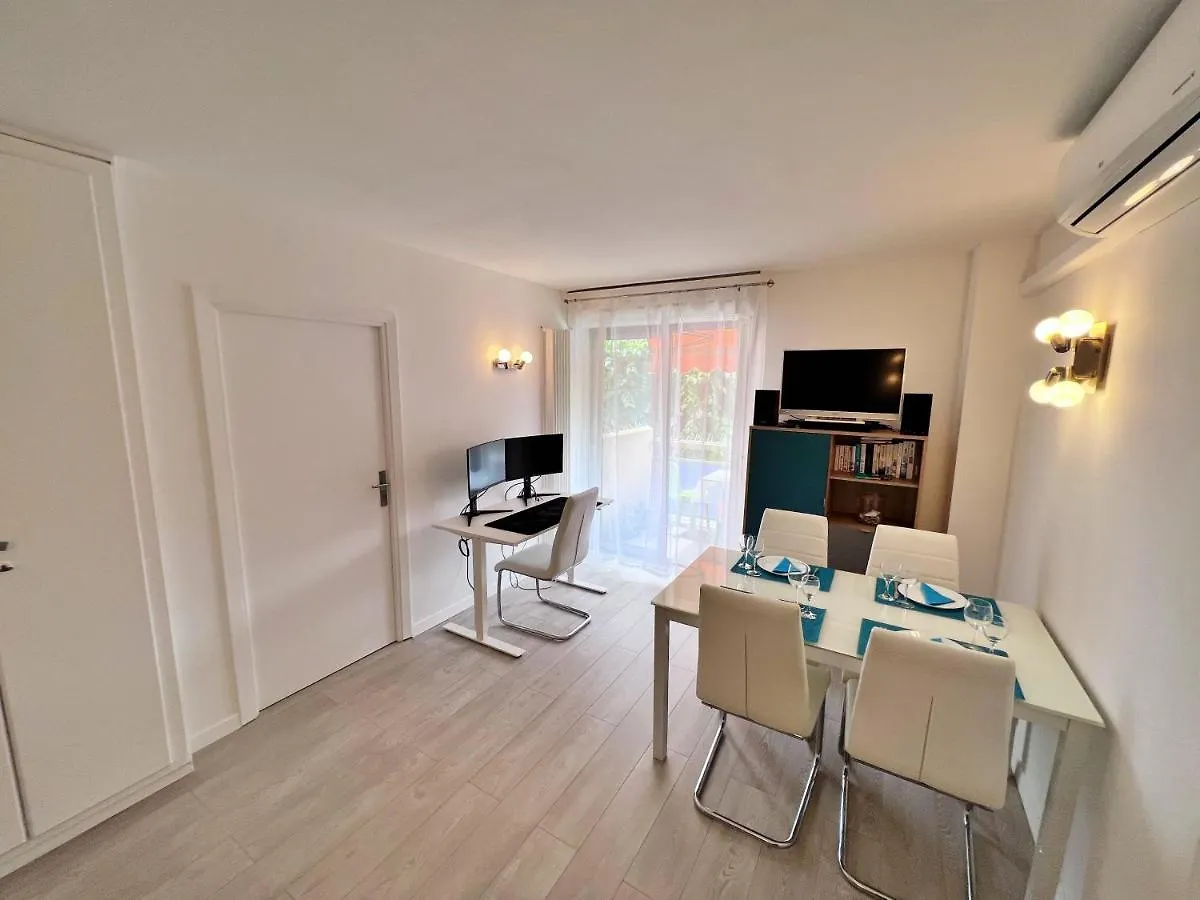 Pearl Holiday Home - Remote Work Friendly Roquebrune-Cap-Martin 0*,  France